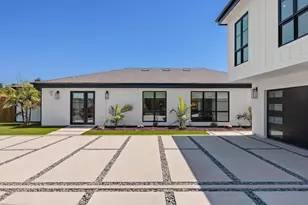 227 Hill Dr, Vista, CA 92083 - Photo 3