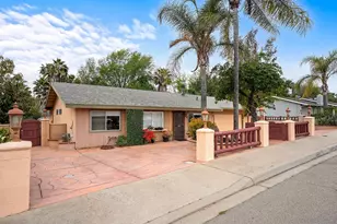 2551 Buena Rosa, Fallbrook, CA 92028 - Photo 3