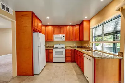  16470 Caminito Vecinos #Unit 82, San Diego, CA 92128 - Photo 5