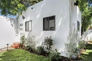2175 Bacon St, San Diego, CA 92107 - Photo 3