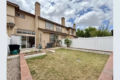  992 S Country Glen Way, Anaheim, CA 92808 - Photo 37