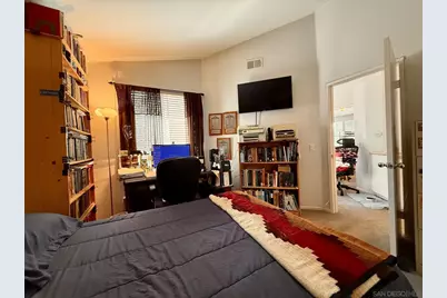  992 S Country Glen Way, Anaheim, CA 92808 - Photo 25