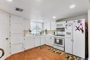 1506 Oak Dr, Vista, CA 92084 - Photo 13