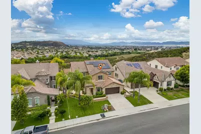  27452 Pinyon St, Murrieta, CA 92562 - Photo 3