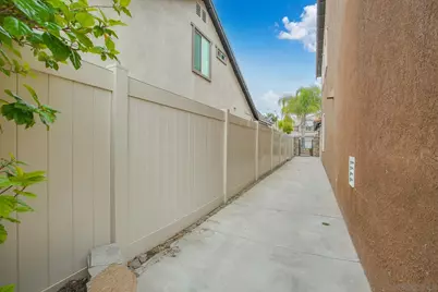 27452 Pinyon St, Murrieta, CA 92562 - Photo 47