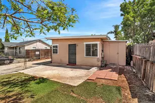 1412 1/2 S Orange St, Escondido, CA 92025 - Photo 3