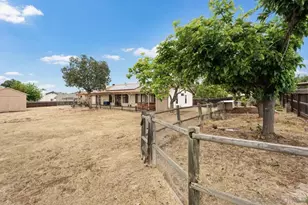 1368 Oakleaf Ln, Ramona, CA 92065 - Photo 19