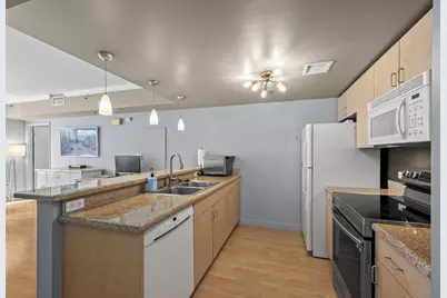  425 W Beech #854, San Diego, CA 92101 - Photo 5