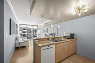 425 W Beech, San Diego, CA 92101 - Photo 1