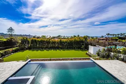  8308 Calle Del Cielo, La Jolla, CA 92037 - Photo 3