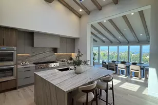 8308 Calle Del Cielo, La Jolla, CA 92037 - Photo 17