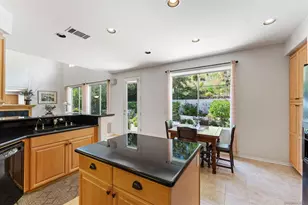 2039 Alborada Dr, Camarillo, CA 93010 - Photo 11