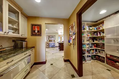  2540 Chatsworth, San Diego, CA 92106 - Photo 15