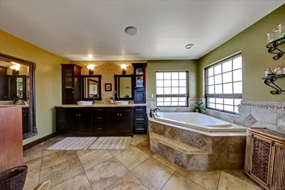  2540 Chatsworth, San Diego, CA 92106 - Photo 47