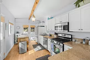 28128 Pacific Coast Hwy, Malibu, CA 90265 - Photo 9