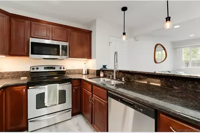  5402 Balboa Arms #348, San Diego, CA 92117 - Photo 7