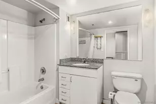 425 W Beech St, San Diego, CA 92101 - Photo 19
