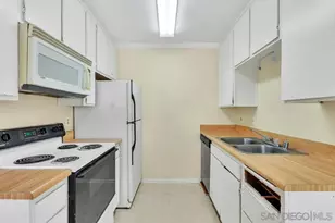 8620 Via Mallorca, La Jolla, CA 92037 - Photo 5