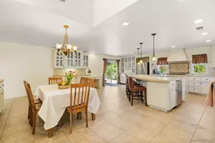 11762 Calle Vivienda, San Diego, CA 92128 - Photo 7