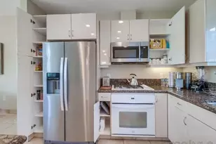 555 Front St, San Diego, CA 92101 - Photo 23