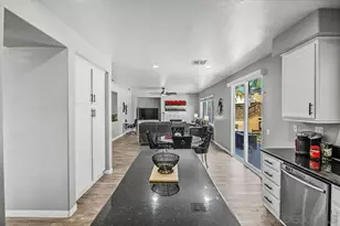 25462 Clovelly, Moreno Valley, CA 92553 - Photo 17