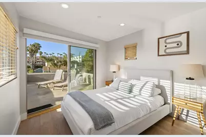  851-53 Sapphire, San Diego, CA 92109 - Photo 25