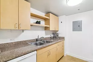 425 W Beech St, San Diego, CA 92101 - Photo 9