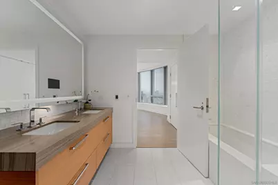  888 W E Street #3105, San Diego, CA 92101 - Photo 17