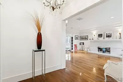  206 N Wilton Pl, Los Angeles, CA 90004 - Photo 23