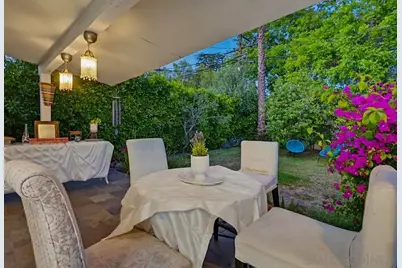  206 N Wilton Pl, Los Angeles, CA 90004 - Photo 15