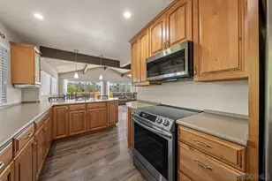 10042 Casa De Oro Blvd, Spring Valley, CA 91977 - Photo 5