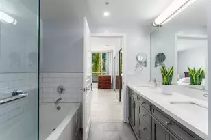 555 Front St, San Diego, CA 92101 - Photo 17