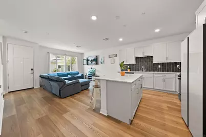  323 Satsuma Trail, Fallbrook, CA 92028 - Photo 3