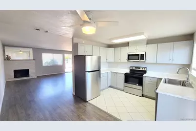  806 E 4th #6, Escondido, CA 92025 - Photo 1
