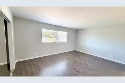  806 E 4th #6, Escondido, CA 92025 - Photo 19