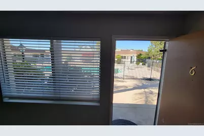  806 E 4th #6, Escondido, CA 92025 - Photo 9