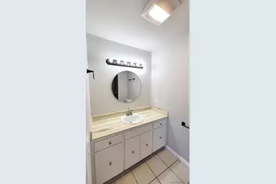  806 E 4th #6, Escondido, CA 92025 - Photo 17