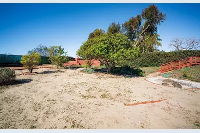  831 Santa Rosita, Solana Beach, CA 92075 - Photo 23
