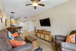 450 J St, San Diego, CA 92101 - Photo 9