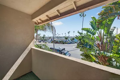  4930 W Point Loma Blvd, San Diego, CA 92107 - Photo 41