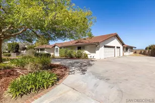 17648 Valle Verde Rd, Poway, CA 92064 - Photo 3