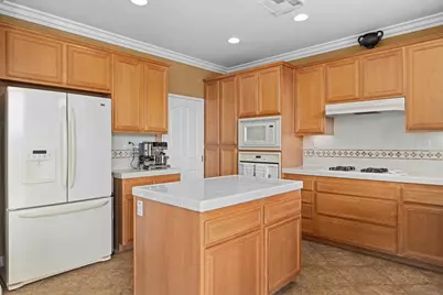  1745 Blue Water Ln, San Marcos, CA 92078 - Photo 9