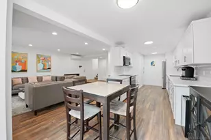 8963 Caminito Fresco, La Jolla, CA 92037 - Photo 13