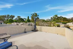 8963 Caminito Fresco, La Jolla, CA 92037 - Photo 31