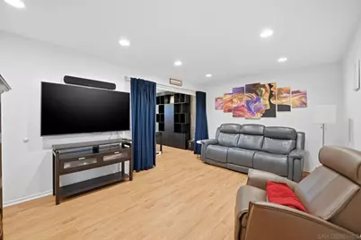  8963 Caminito Fresco, La Jolla, CA 92037 - Photo 19