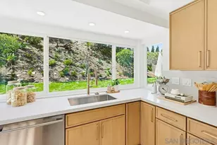725 Santa Florencia, Solana Beach, CA 92075 - Photo 27