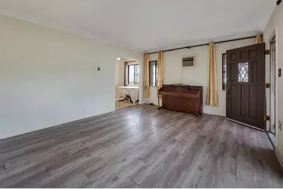  1833 Jones, Los Angeles, CA 90032 - Photo 9