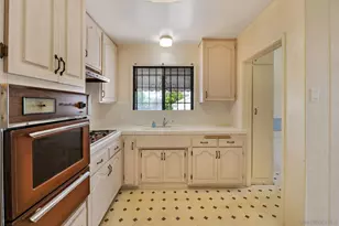 1833 Jones, Los Angeles, CA 90032 - Photo 11