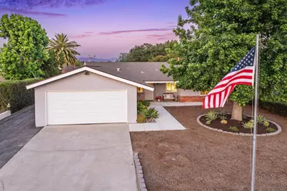  187 Del Sureno, Fallbrook, CA 92028 - Photo 25