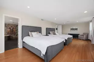 1160 Via Espana, La Jolla, CA 92037 - Photo 17